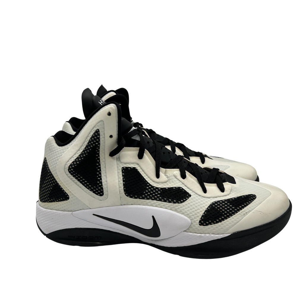 Nike Black and White Athletic Shoes